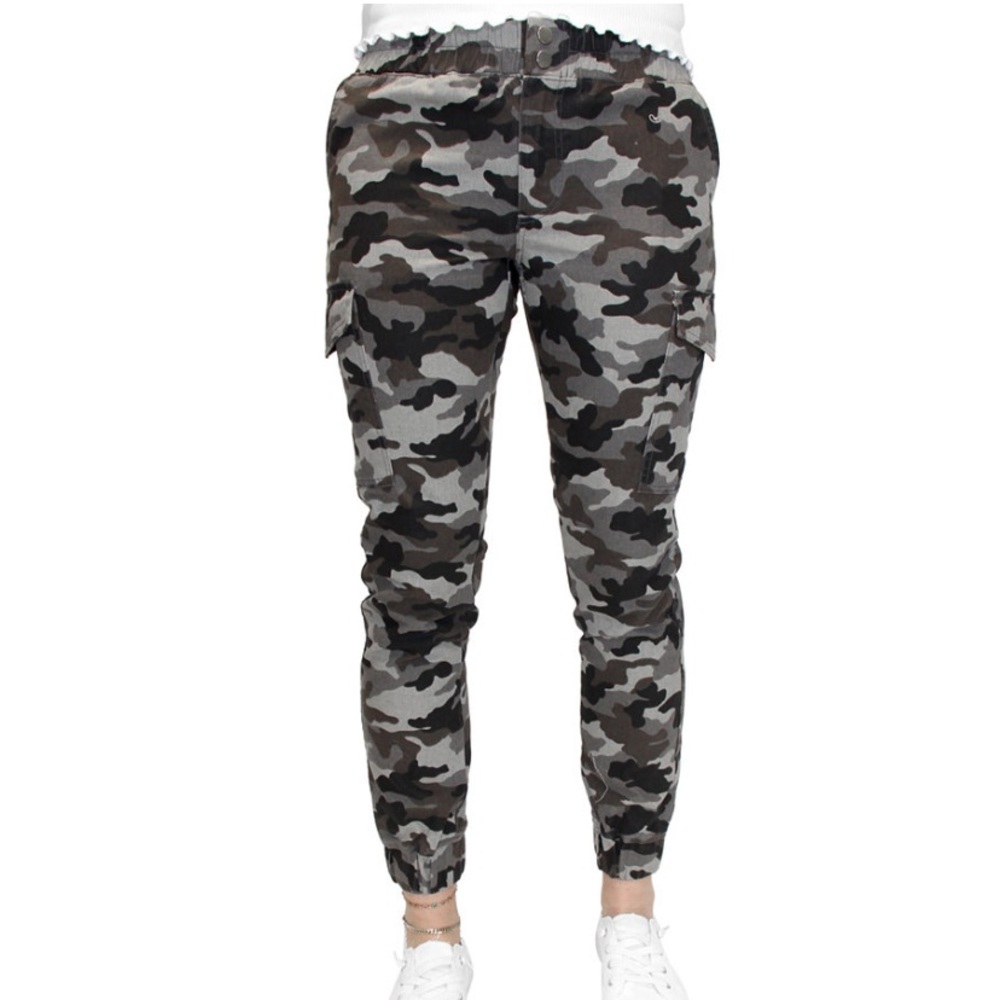 Camo Joggers/Cargo Style